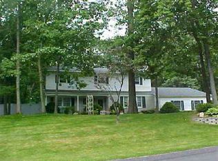 10 NW Pass, Ballston Lake, NY 12019