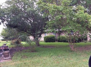 820 Batchler Rd, Red Oak, TX 75154