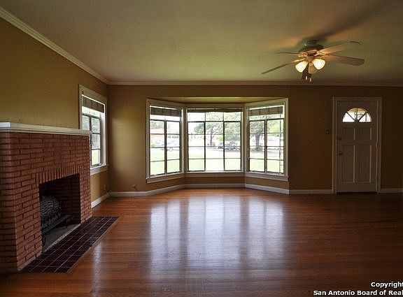 4th image of 202 Sherwood Dr