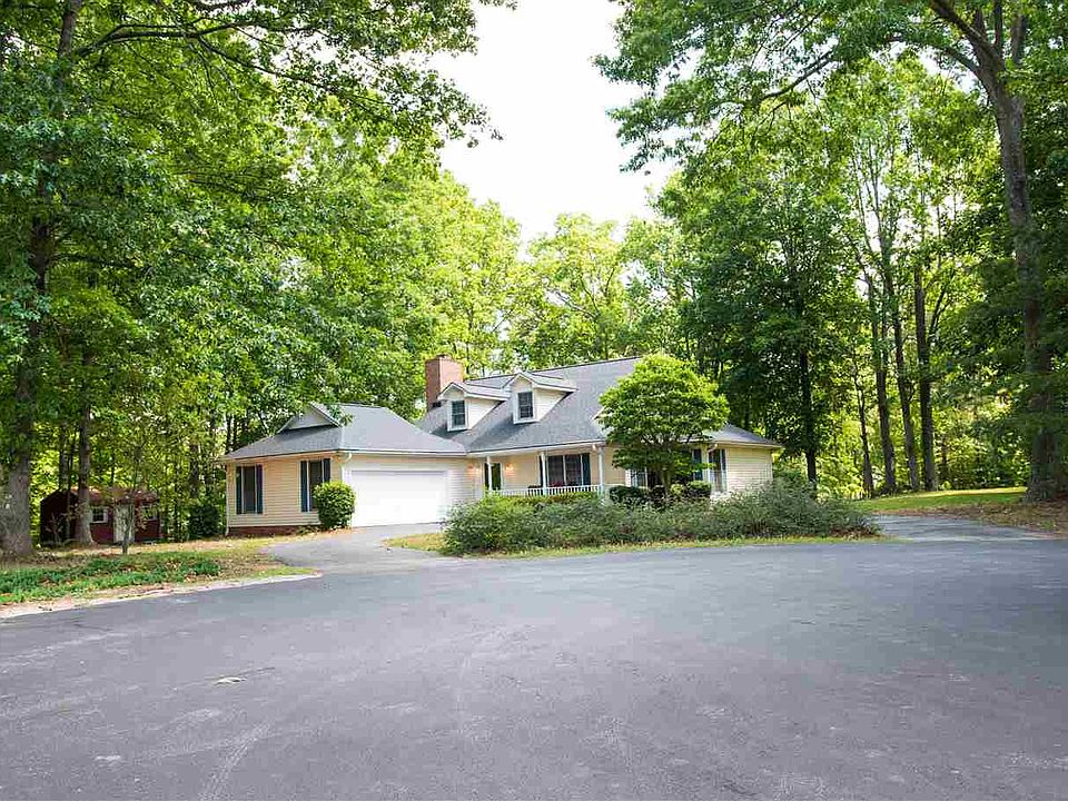 1st image of 208 Marlboro Ct