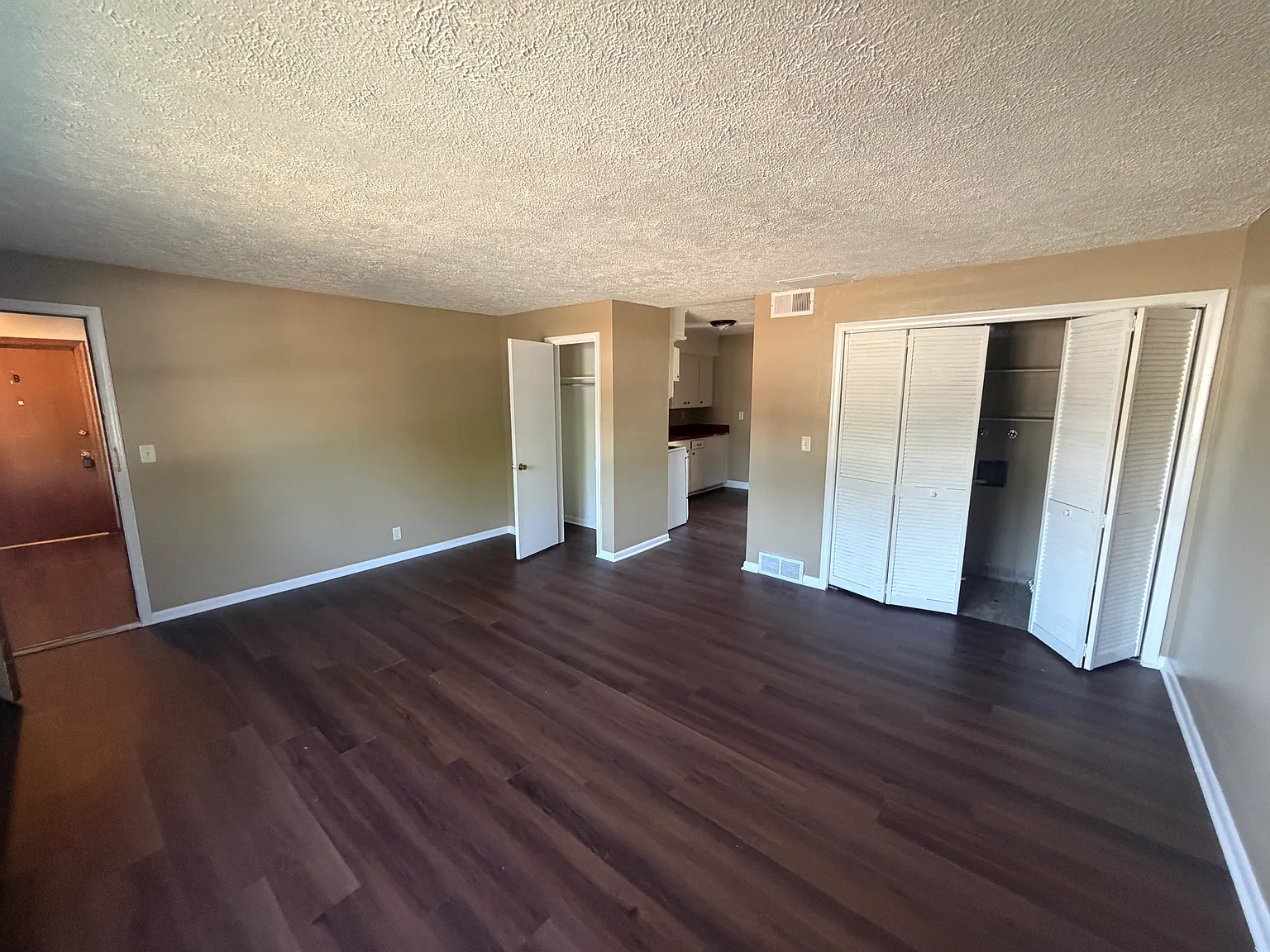 1 bed, $750 — Photo 2