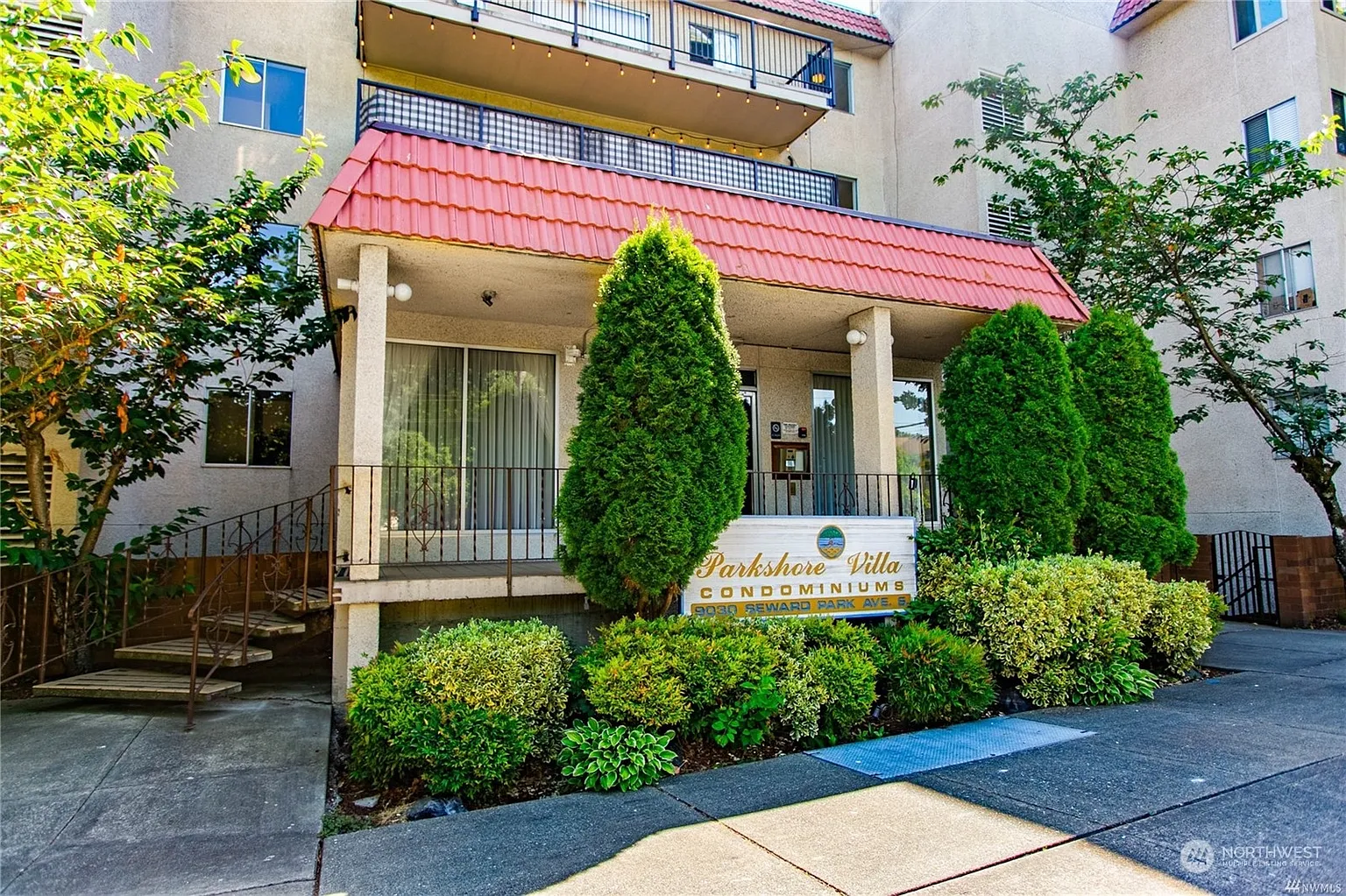 9030 Seward Park Avenue S #400 photo 1