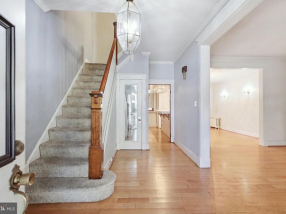 3rd image of 2807 W Lafayette Ave