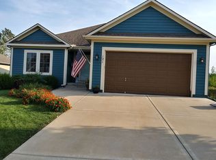 121 S 16th Ter, Louisburg, KS 66053