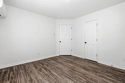 377 Tuttle Ave #B Photo 1