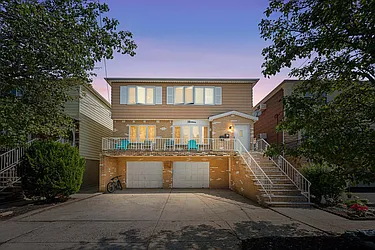 13 Schuyler Place West