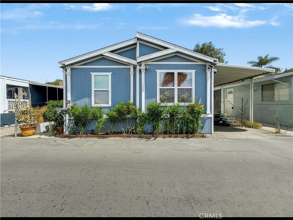 1st image of 10965 Glenoaks Blvd Space 39