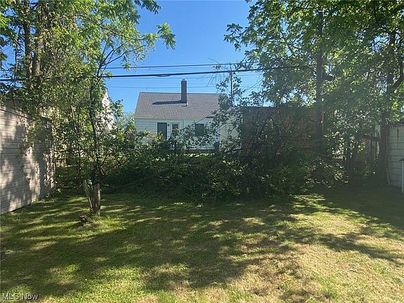 3rd image of 15506 Eldamere Ave