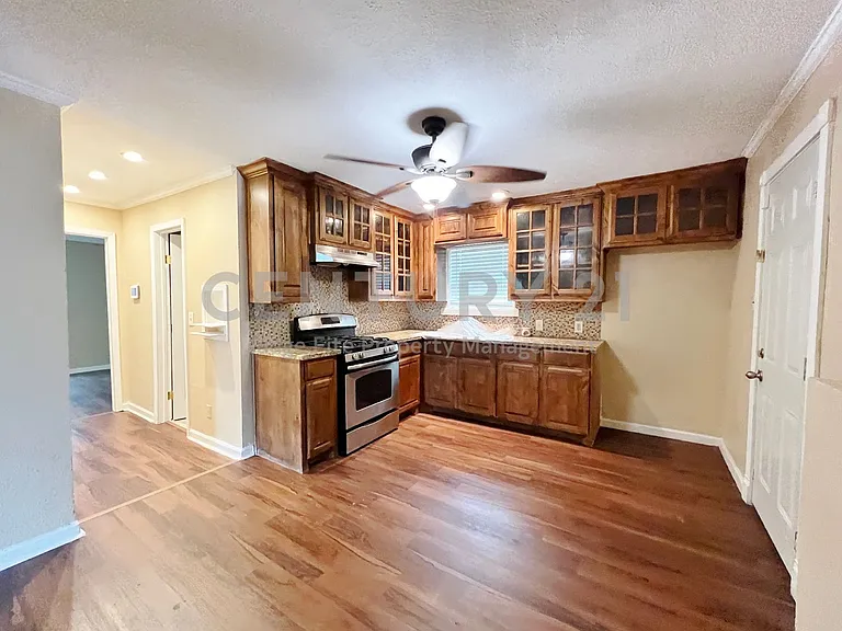 4236 Comanche St — Photo 5