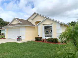 1031 Pine Creek Cir NE, Palm Bay, FL 32905