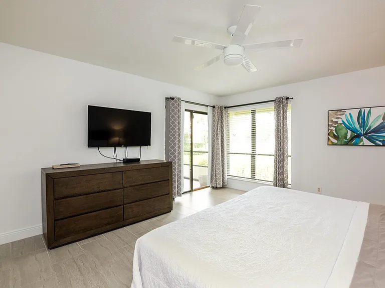 3 Lexington Ln E #A — Photo 9