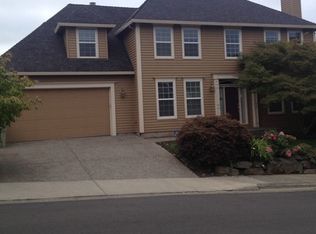9722 NW Maring Dr, Portland, OR 97229