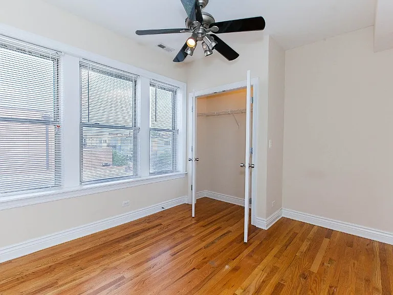 1214 W Waveland Ave #2 — Photo 6