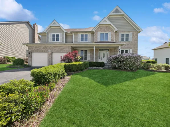 1201 McCormick St, Carol Stream, IL 60188