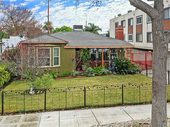 5th image of 246 W Elmwood Ave