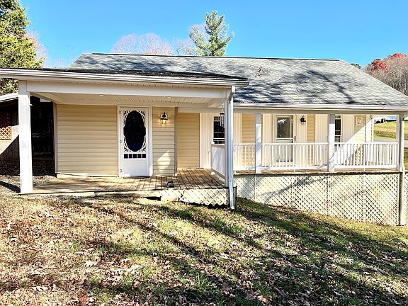 2nd image of 153 Eastview St