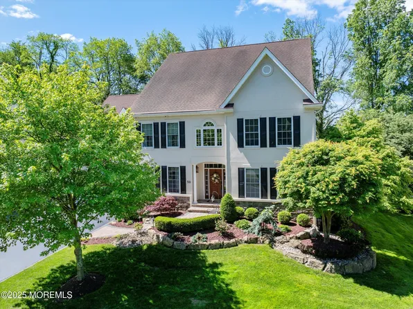 50 Hedgerow Lane, Manalapan, NJ 07726