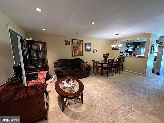 2nd image of 20521 Strath Haven Dr