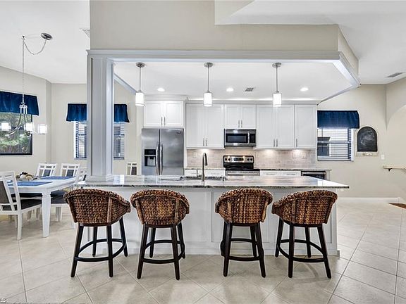 4th image of 27032 Adriana CIR #202
