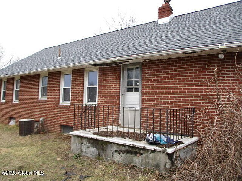 3rd image of 12 Downey Road