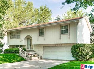 12068 Locust St, Omaha, NE 68164