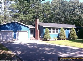 4 Stagecoach Ln, Windham, ME 04062