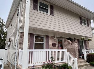 564 New Dorp Ln, Staten Island, NY 10306