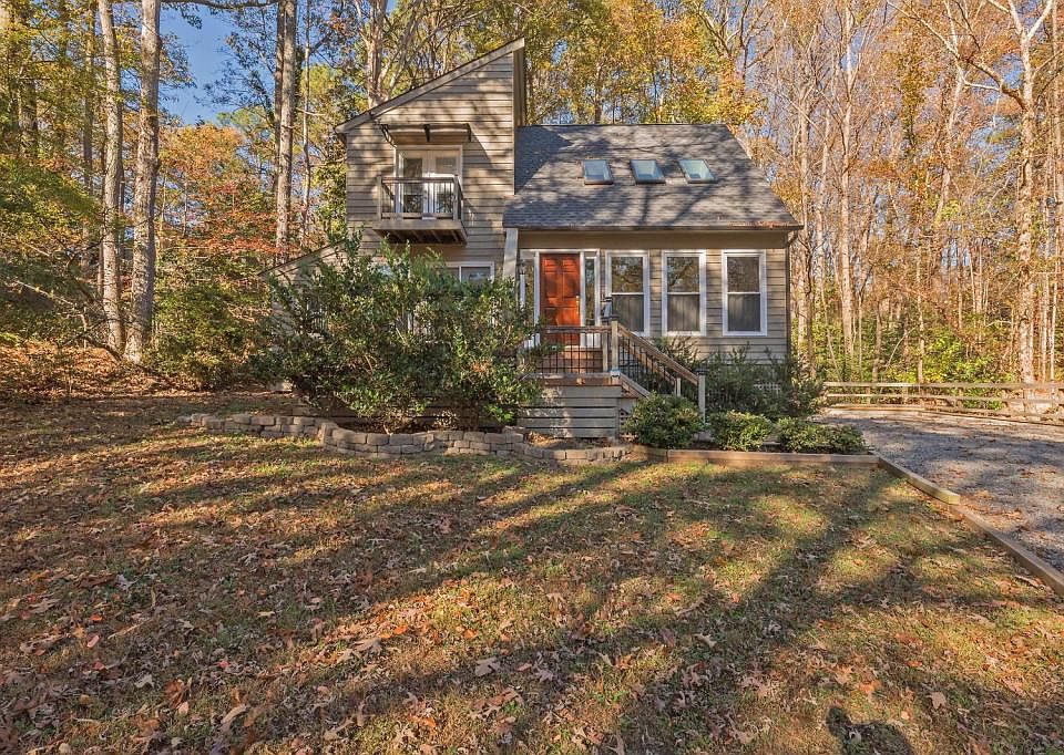 1st image of 800 Fahey Ct