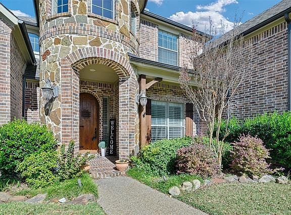2nd image of 1501 Stillhouse Hollow Dr