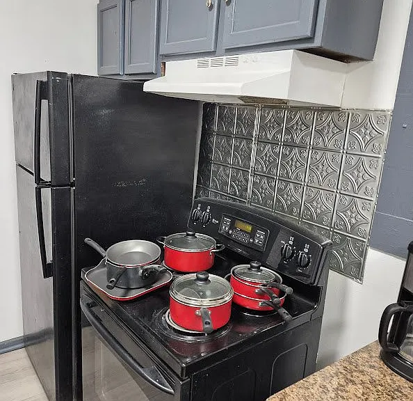 6945 S Indiana Ave #1 — Photo 4