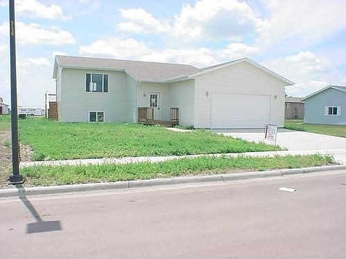 2nd image of 1101 Ash Ln