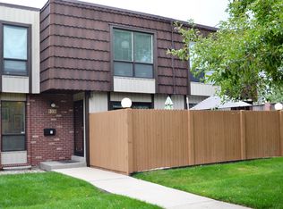 9336 W Utah Pl, Lakewood, CO 80232