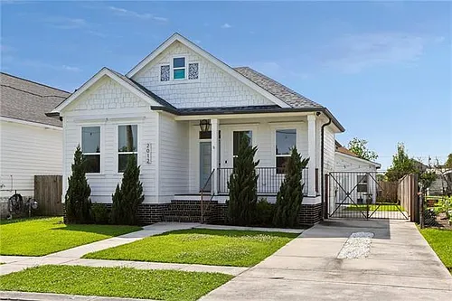 2012 Esteban St Photo 1