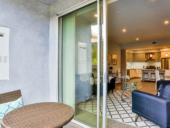 5th image of 727 Wilcox Ave APT 104