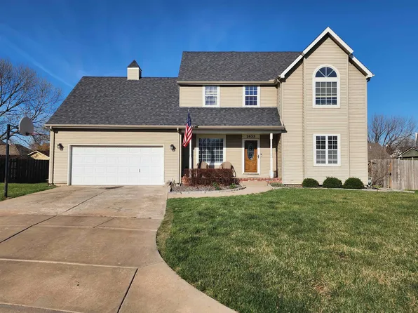 2633 N Beacon Hill Ct, Wichita, KS 67220
