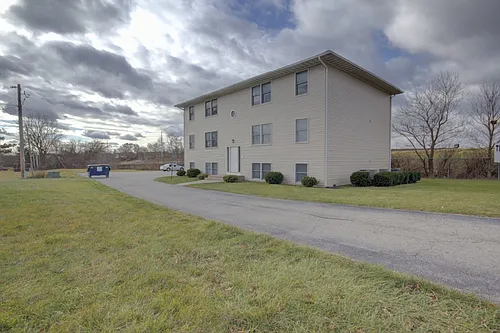 715 Hillside Dr Photo 1