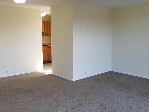 4th image of 3001 S Michigan Ave Unit 402