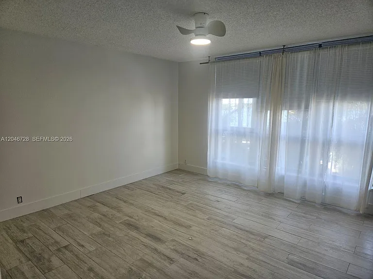 3530 Mystic Pointe Dr #405 — Photo 7
