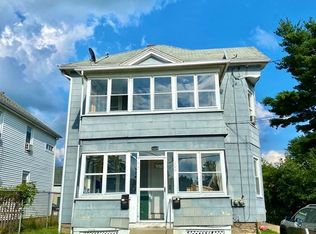 109 Lyons St, Springfield, MA 01151