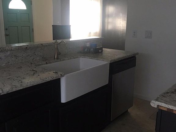 5th image of 5524 Ash St