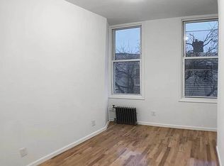 514 Fairview Ave #2RT, Ridgewood, NY 11385