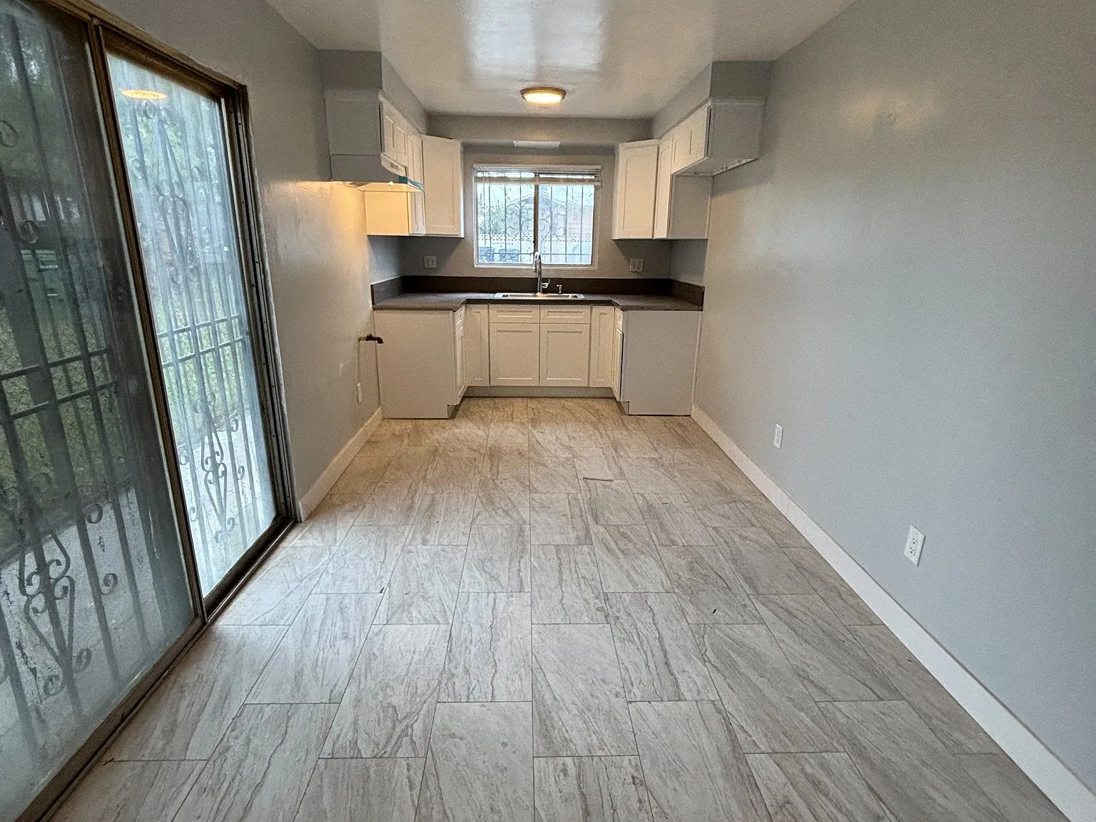 8633 Orchard Ave — Photo 2
