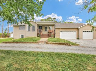 730 E County Road 750 N, Tuscola, IL 61953