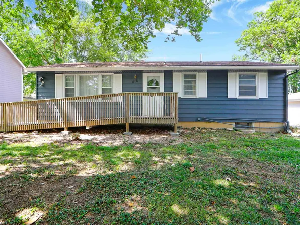 816 Church Ave, Manhattan, KS 66502