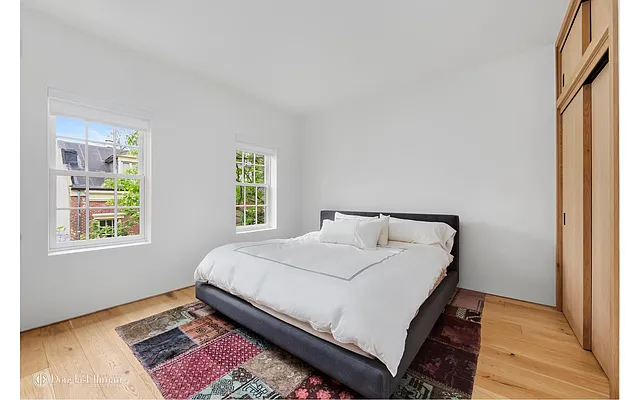 Rented by Douglas Elliman | media 35