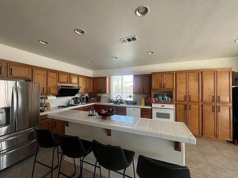 27922 Crescent Ct — Photo 9