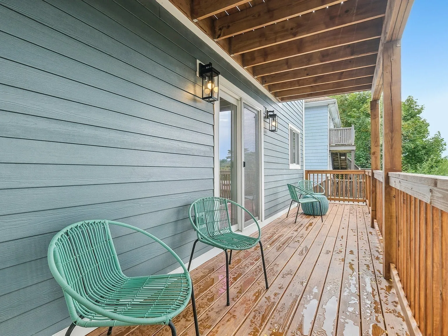 4 bed, 3.0 bath, 1720 sqft, $4,700 — Photo 2