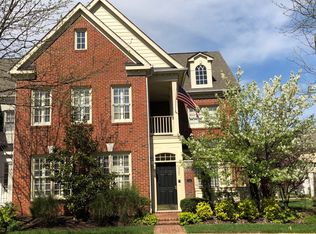320 Lisa Oaks Way, Rockville, MD 20850