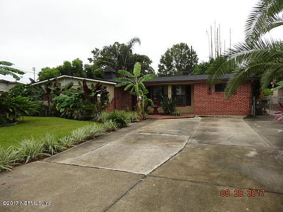 3rd image of 5146 Camellia Cir S
