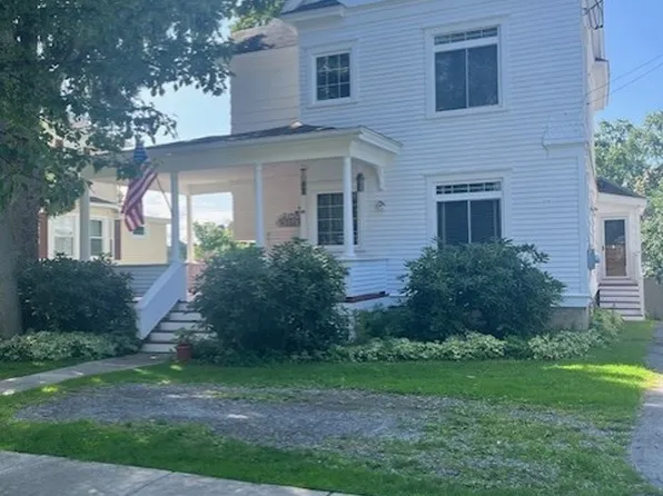 61 W Genesee St, Baldwinsville, NY 13027